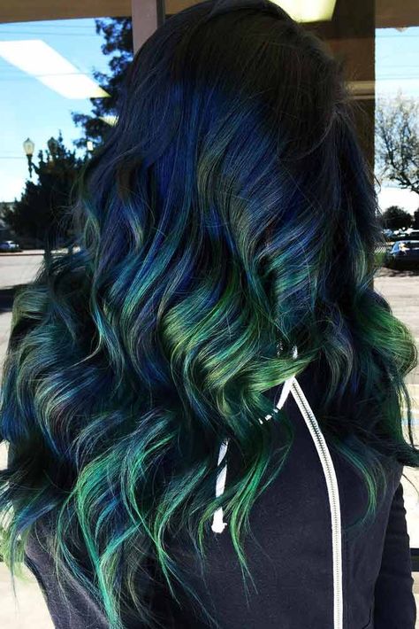 Blue Green Hair, Lilac Hair, Balayage Blonde, Winter Hair Color, Color Your Hair, Hair Inspiration Color, Strawberry Blonde, Winter Hairstyles, Cool Hair Color