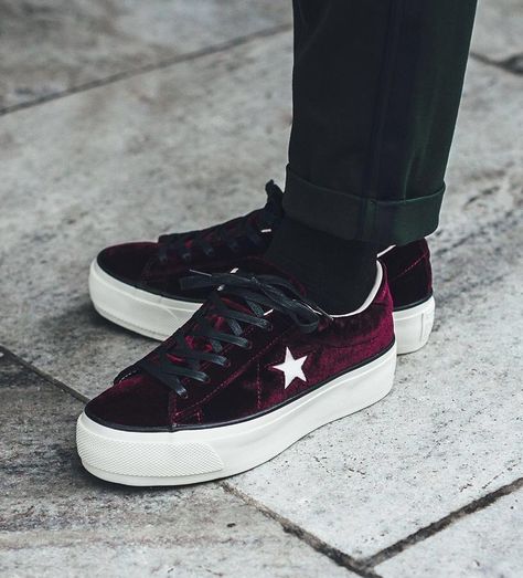 Converse One Star Platform Velvet OX "Dark Sangria" Velvet Converse, Converse One Star Platform, Platform Outfit, Converse One Star, One Star, Classic Sneakers, Womens Converse, Sangria, Converse Shoes