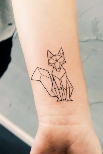 Geometric Tattoo Couple, Andy Tattoo, Small Fox Tattoo, Minimalist Tattoo Meaning, Origami Tattoo, Fox Tattoo Design, Paris Tattoo, Typography Tattoo, Delicate Tattoo