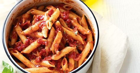 This basic Napoletana sauce tastes great as is with pasta or jazz it up with a few extra ingredients. Napoletana Sauce, Tuna Mornay Recipe, Bolognese Recipe, Australia Food, Pies Maker, Condiment Recipes, Pasta Sauces, Dinner Plan, Apple Pie Recipes