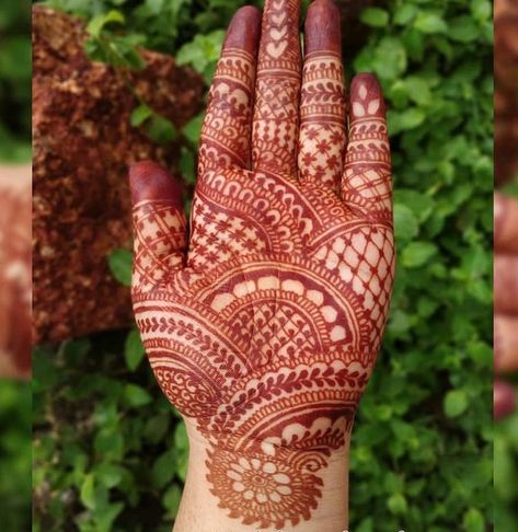 1,2,3,4,5,6 Choose one ☝️ . . Henna artist @mehndibysofiahaque . .. Follow us @crushwithhenna for more inspirational henna ideas . . Tag… Mehendi Designs For Girls Front Hand, Full Plam Mehandi Designs, Easy Mehendi Designs For Beginners Back, Easy Henna Designs For Beginners Palm, Easy Mhndi Dsgns Front Hand, Trendy Mehandi Designs Hands, Full Hand Mehndi Designs Simple Easy, Full Hand Easy Mehndi Designs, Easy Mehndi Designs For Beginners Front Hand