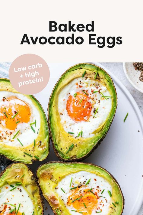 This quick and easy baked avocado egg recipe is perfect for breakfast or snacking. It's low in carbs and sugar and loaded with protein, healthy fats and fiber! Breakfast With Avocado And Egg, Avocado Baked Egg, Eggs In Avocado Baked, Baked Avocado Egg, Egg Baked In Avocado, Avocado With Egg Inside, Cottage Weekend, Cholesterol Friendly Recipes, Avocado Eggs