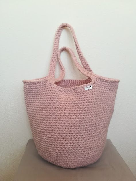 Crochet Big Bag Pattern Free, Crochet Market Bags, Crochet Characters, Simple Tote Bag, Crochet Tote Pattern, Tote Bag Pattern Free, Big Tote Bags, Crochet Market, Free Crochet Bag