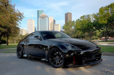 black on black 350Z...thinkin bout it Nissan Z Cars, Japanese Domestic Market, Nissan Z, Nissan Cars, Nissan Infiniti, Import Cars, Sweet Cars, Stance Nation, Nissan 350z