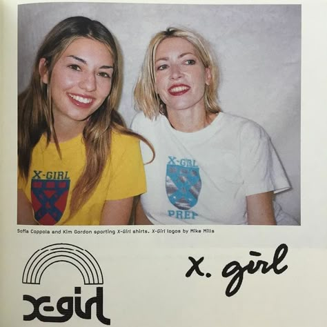 Sofia Coppola and Kim Gordon modeling for x-girl (Kim Gordon and Daisy Von Furth’s clothing line) Jennifer Finch, D'arcy Wretzky, Sofia Coppola Style, The 90s Fashion, Kim Gordon, Rave Style, Sassy Outfit, Sonic Youth, Kim Deal