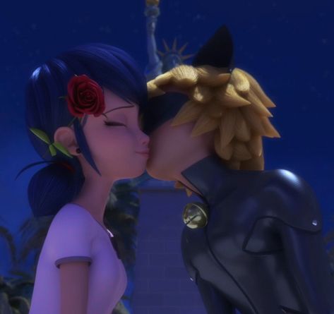 Miraculous Marichat, Jeremy Zag, Catnoir And Ladybug, Tikki Y Plagg, Adrian And Marinette, Marinette Et Adrien, Ladybug Wallpaper, Miraculous Ladybug Oc, Miraculous Wallpaper