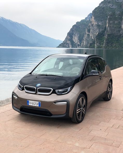 Baddie Cars, Bmw I3 Electric, Bmw Electric Car, Small Electric Cars, Bmw Electric, 1960s Cars, Bmw I, Bmw I3, Make Waves