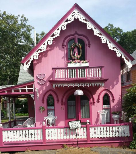 Pink Cape Cod House, Gothic Homes, Awesome Houses, Victorian Exterior, Butterfly Room, Pink Cape, Pink Victorian, Cottage Aesthetic, Pink Stuff