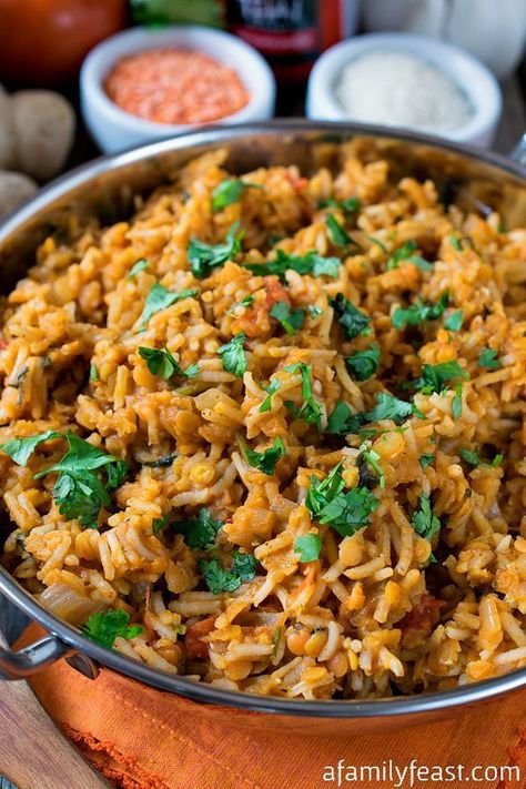 Curried Rice Pilaf With Red Lentils - A Family Feast® Quinoa Sides, Veggie Risotto, Curried Rice, Red Lentil Recipes, Forbidden Rice, Mediterranean Foods, Recipe Rice, Meatless Meal, Easy Rice