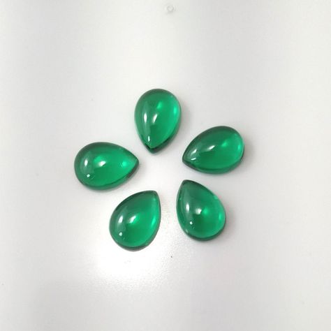 Emerald Cabochon, Crystal Structure, Matching Rings, Unique Gemstones, Green Emerald, Pear Shape, Pear Shaped, Emerald Green, The Earth