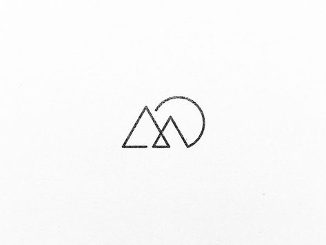 Berg Tattoo, Sunset Tattoos, 타이포그래피 포스터 디자인, Mountain Logos, Initial Tattoo, Tattoo Girls, Mountain Tattoo, Mountain Sunset, Waves Tattoo