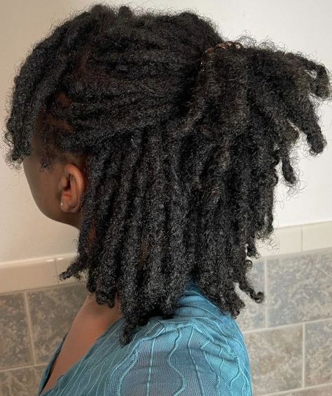 T Shirt Collar, Beautiful Dreadlocks, Short Locs Hairstyles, Dreadlock Style, Dreadlock Styles, Dreads Styles, Protective Hairstyles Braids, Hair Locks, Dread Hairstyles