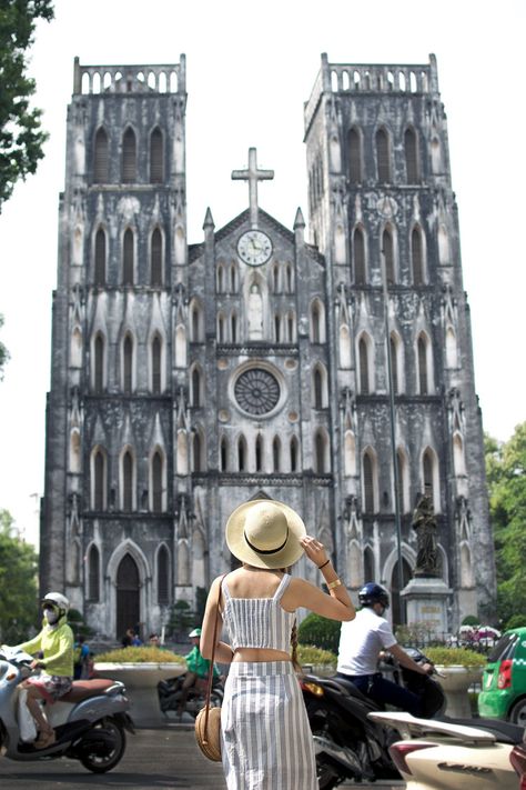 What I Wore In Vietnam | Exploring Hanoi Old Quarter Hanoi Fashion Street Styles, Hanoi Vietnam Outfit, Hanoi Photo Ideas, Hanoi Vietnam Outfit Ideas, Vietnam Fashion Outfits, Vietnam Ootd Travel Outfits, Vietnam Photo Ideas, Hanoi Outfit, Vietnam Travel Outfit