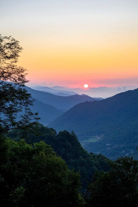 Carolina sunrise, coming up, in the east. From the Blue Ridge Parkway this morning above Maggie Valley North Carolina. Blue Ridge Mountains North Carolina, Maggie Valley North Carolina, Sunset Valley, Mountain Aesthetic, Mountains Aesthetic, Maggie Valley, Mountain Landscape Photography, Blue Sunset, Sun And Clouds