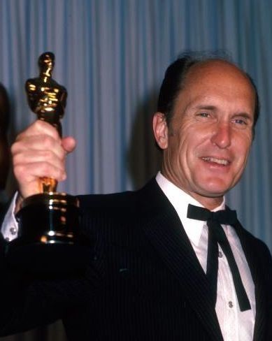 Robert Duvall, Best Actor at the 56th Academy Awards in 1984 Tender Mercies, Academy Awards Red Carpet, Best Actor Oscar, Oscar Winning Movies, Robert Duvall, Oscar Award, Johnny Carson, Academy Award Winners, Best Supporting Actor