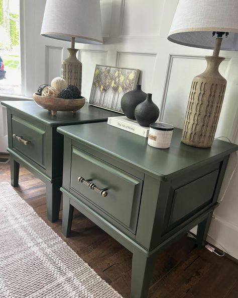 ~Available~ I was pleasantly surprised when I picked up this set of nightstands for only $25! They were oversized and in great shape! I changed my mind on what to do with them a few times and unfortunately a natural wood grain was out of the question for various reasons. I decided to stick with the deep olive green for these nightstands because the moodiness it brings to a bedroom is just 👌🏼! I love the way they turned out with just the basics of prep, paint, poly, hardware. ❤️ #furniturefli... Green Nightstand Bedroom, Olive Green Bedside Table, Moss Green Nightstand, Green Bedside Tables, Moss Green End Table, Nightstand Painting Black And Natiral Wiod, Green Bedside Table, Gray Vintage Night Table, Green Nightstands