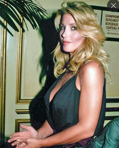 Heather Locklear, Blonde Actresses, Heather Thomas, The Fall Guy, Pirate Treasure, Classic Hollywood, American Actress, Pretty Woman, Heathers