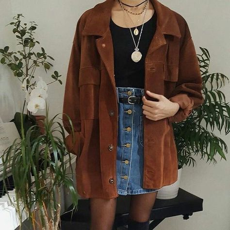 Mode Hippie, Look Retro, Brown Jacket, Mode Inspo, 가을 패션, Mode Vintage, Mode Inspiration, Looks Vintage, Retro Outfits