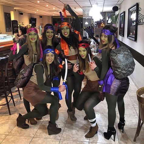 Teenage Mutant Ninja Turtles Halloween Costume, Ninja Turtle Outfit, Carnaval Outfits, Group Costume Ideas, Diy Group Halloween Costumes, Turtle Costume, Ninja Turtle Costume, Carnaval Outfit, Halloween Group