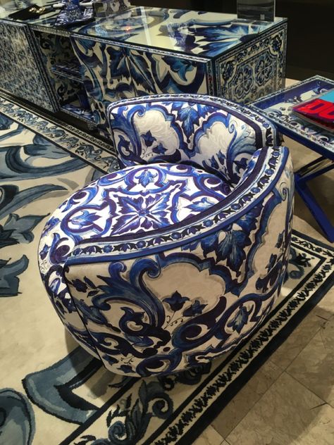 Dolce Gabbana Home Decor, Raza Paintings, Upholstered Ottoman Coffee Table, Navy Blue Rooms, Safari Home Decor, Victorian Sofa, Blue Patio, Lake Furniture, Soft Chair