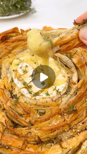 Antoniou Fillo Pastry on Instagram: "RUFFLED FILLO BAKED BRIE. Gooey melted brie cheese and crispy golden Fillo Pastry with za’atar - this show stopper is the perfect centrepiece for guests to gather around and enjoy at your next party. Find the recipe on our website (there is a link in out Instagram bio) or copy this link into your internet browser: https://antonioufillo.com.au/blog/recipes/ruffled-fillo-baked-brie

#partyfood #brie #fillo #filo #pastry #ruffled #ruffledfillo" Fillo Dough Recipes, Filo Dough Recipes, Filo Recipes, Filo Pastry Recipes, Melted Brie, Filo Pastry, Za Atar, Apples And Cheese, Greek Cooking