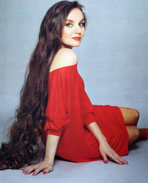 Crystal Gayle Crystal Gayle Hair, Crystal Gayle, Make Hair Grow Faster, Hair Grow Faster, Make Hair Grow, Make Hair, Grow Hair Faster, Super Long Hair, Very Long Hair