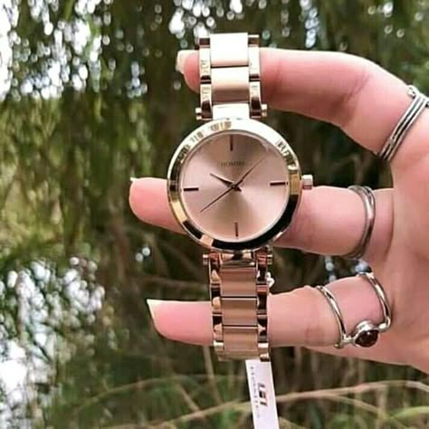 Classy Womens Watches, Trendy Watches Women, Trendy Watches Women Fashion, Stylish Watches For Girls, Elegant Watches Women, Make Your Home Look Expensive, Watches Women Simple, Pretty Watches, Womens Designer Watches