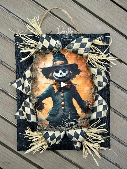 Creepy Scarecrow Busted Canvas | Let’s make one more busted canvas, Halloween style, on Craft Round the Clock.  #bustedcanvas #scarecrow #creepy #Halloween | By Deeda’s Crafts and CreationsFacebook How To Make Busted Canvas Art, Busted Canvas Crafts Halloween, Halloween Busted Canvas, Busted Canvas Crafts, Busted Canvas, Scarecrow Frame, Scarecrow Acrylic Painting, Scarecrow Collage Art, Fall Paintings On Canvas Easy Scarecrow