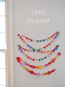 DIY garland Felt Bunting, Mini Garland, Flag Garland, Activity Director, Sewing To Sell, Felt Banner, Art Bar, Felt Sheets, Felt Garland