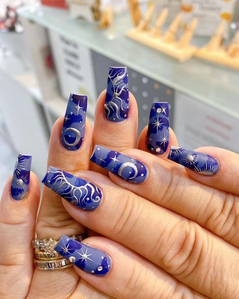 Are u In mod with sun moon and stars ? #autumnnailart #autumnnails #nailart #nails #fallnails #nailsofinstagram #fallnailart #naildesigns… | Instagram Sun And Stars Nails, Nail Art Designs Moon, Nail Designs Astrology, Winter Solstice Nails Art Designs, Stars Moon Nails, Night And Day Nails, Moon Theme Nails, Star Nail Ideas Y2k, Moon And Sun Nail Designs