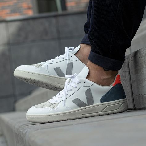 Mens Veja Sneakers Outfit, Men’s Tennis Shoes Outfit, On Cloud Shoes Outfit Men, Cloud Shoes Outfit, Vejas On Men, On Cloud Shoes Outfit, Veja V-10 Sneakers Outfit, Veja Men, 2023 Sneakers