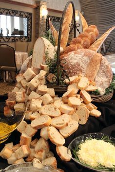 Bread Bar Wedding, Wedding Food, Bread Display Ideas, Pasta Wedding Buffet, Wedding Ideas, Ballroom Bride, Pasta Bar Wedding, Bride Groom Birthday Dinner Menu, Wedding Food Display, Wedding Buffet Food, Italian Buffet, Bread Display, Bread Bar, Cheese Display, Catering Display, Pasta Bar