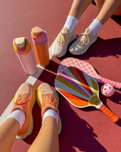 It’s a pickleball summer!🏓🌈💖 comment your favorite summer workout!🫶🏼 #summeractivities #bestiegoals #summerworkout #summerinspiration #pickleball 5k Prep, Spring Aesthetic Outfit, Fashion Inspo Spring, Outfit Ideas Spring, Hoka Shoes, Pickle Ball, Aesthetic Outfit Ideas, Vsco Girl, Summer Workout