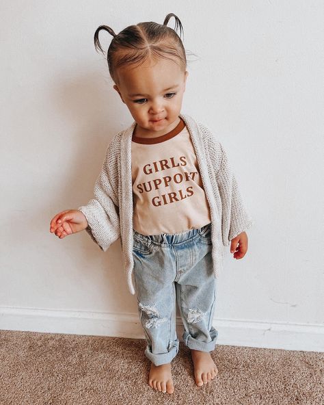 Boho Toddler Girl Outfits, Cool Toddler Outfits, Toddler Style Girl, Toddler Aesthetic Girl, Toddler Outfit Inspo Girl, Indi Clothes, Toddler Girl Spring Outfits, Toddler Girl Outfits Aesthetic, Girl Toddler Outfits