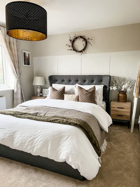 Neutral bedroom decor with panelling on the back wall. Painted in Dulux Egyptian Cotton and Lick White 04 Egyptian Cotton Paint, Dulux Egyptian Cotton, Black Bedroom Decor, Neutral Bedroom Decor, Neutral Bedrooms, Black Bedroom, Bedroom Panel, Neutral Bedroom, Spare Room