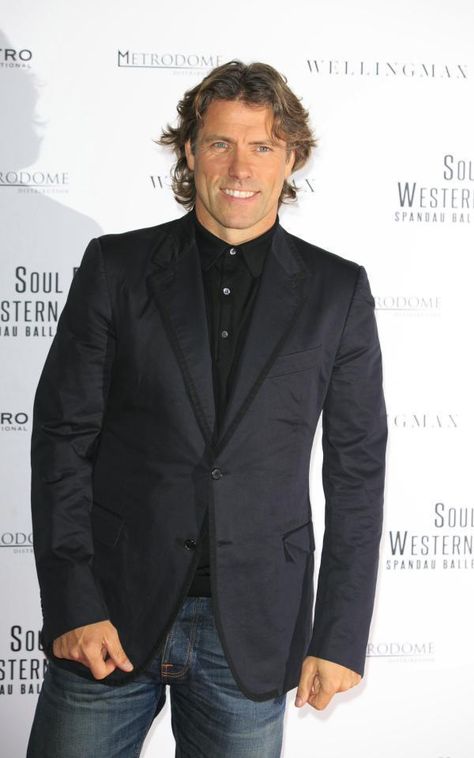 STAND-UP comedian John Bishop has established himself as one of Britain’s leading comedians. We take a deeper look at the career of the regular Have I Got News For You and League Of Their Own panellist, who is appearing on the Great Celebrity Bake Off 2021. Who is John Bishop? John Joseph Bishop was born […] Lenny Henry, Life After Marriage, Soccer Aid, John Bishop, League Of Their Own, Bake Off, After Marriage, Stand Up Comedians, Ex Husbands