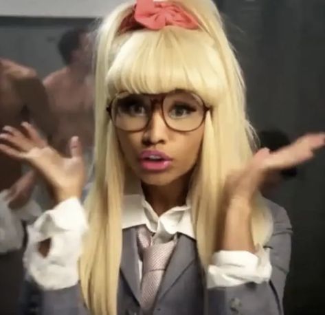 Nicki Minaj Match Pfp, Spam Pfps Nicki Minaj, Point Dexter Nicki Minaj, Nicki Minaj With Glasses, Mugshots Nicki Minaj, Nicki Minaj 2000s Hello Kitty, Nicki Minaj Rares Pfp, Old Nicki Minaj Pics, Nicki Pfp