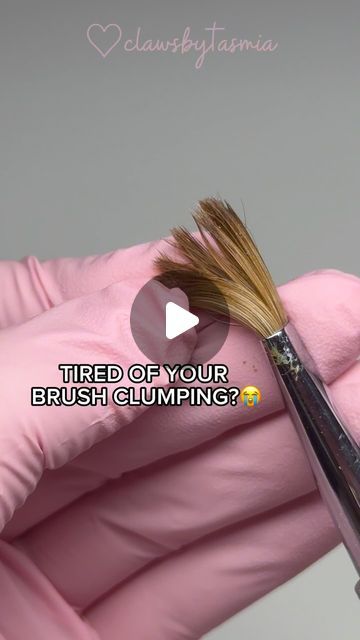 CLAWSBYTASMIA | Your Fav Nail Tech💫 on Instagram: "DON’T THROW AWAY YOUR BRUSHES!!!!🥵 I GOT YOU!!! 

Has this happened to you?! Just can’t manage to keep your brushes from clumping??? I GOT YOU!😍

I’m speaking from experience — I used to clog up a brush and chuck it in the trash!! I never knew how to keep them clean and I didn’t know once clogged, that you could renew them!🥹

A few addition things to think about — what kind of brush do you have?? I suggest a 100% KOLINSKY acrylic brush!!! Longest lasting🫶🏼

Are you making sure to really get the acrylic out of your brush after working with it? Make sure you take the extra few seconds to soak your brush in monomer and run it on the paper towel a few times! An extra few seconds can save you hours of work later!

Also - make sure your li How To Clean Nail Brushes, How To Clean Acrylic Nail Brushes, Nail Gadgets, Bad Nails, Acrylic Nail Brush, Special Nails, How Do You Clean, Nails Tips, Fan Brush