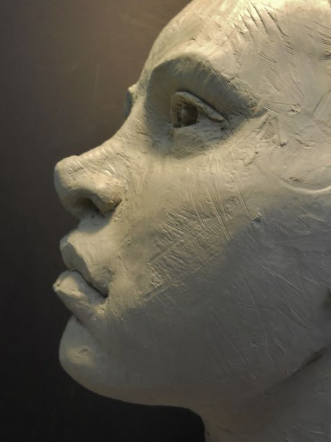 Sculpted Faces Clay, Face Sculpture Reference, Clay Head Sculpture Ideas, Clay Portrait Sculpture Faces, 3d Art Clay, Sculpting Faces Clay, Clay Faces Sculpture, How To Sculpt A Face With Clay, Human Sculpture Clay