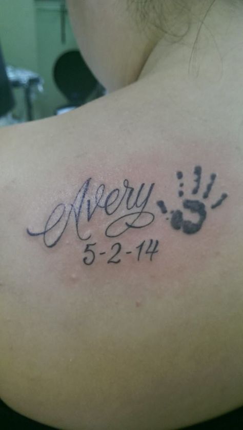 Avery Tattoo Name, Uncle And Niece, Rip Tattoo, Brush Tattoo, Best Tattoo Ideas, Lincoln Nebraska, Matching Tattoos, Best Tattoo, Tattoos And Piercings