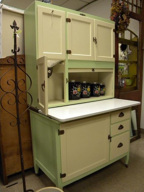 Green and cream Hoosier cabinet. Bakers Cabinet, Antique Hoosier Cabinet, Antique Kitchen Cabinets, Vintage Kitchen Cabinets, Hoosier Cabinets, Hoosier Cabinet, Kitchen Retro, Kitchen Cabinet Styles, Old Cabinets