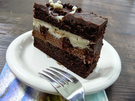 The Ultimate Chocolate Blog: Costco's Tuxedo Cake: Chocolate Mousse Heaven Tuxedo Chocolate Mousse Cake Recipe, Tuxedo Mousse Cake, Costco Chocolate Cake, Chocolate Mousse Cake Filling, Costco Cake, Chocolate Mousse Cake Recipe, Tuxedo Cake, Cake Recipes At Home, Mousse Cake Recipe