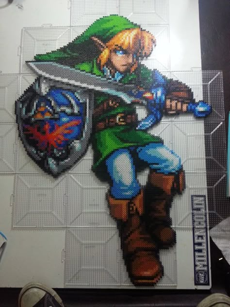 Link Perler Sprite by Bgoodfinger on DeviantArt Splatoon Amiibo, Perler Sprites, Perler Art, 8bit Art, Perler Crafts, Hama Bead, Link Zelda, Bead Sprite, Hama Beads Patterns