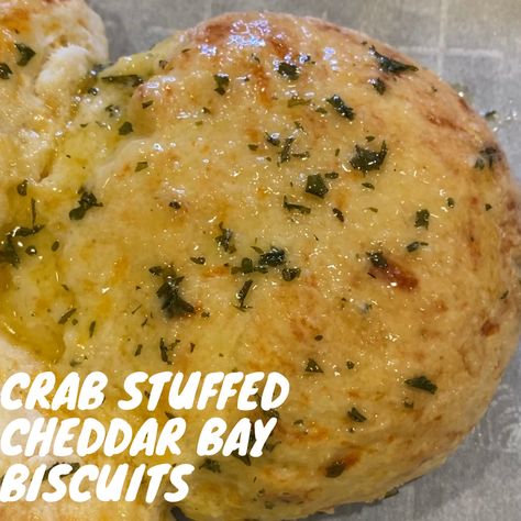 Crab Stuffed Cheddar Bay Biscuits, Stuffed Cheddar Bay Biscuits, Crab Stuffed, Crab Cake Recipe, Cheddar Bay Biscuits, Savoury Biscuits, Smothered Pork Chops, Cheddar Biscuits, Crab Cake