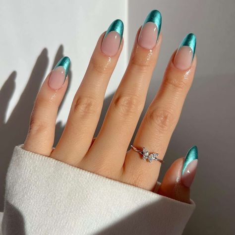 Chrome Manicure, Opal Nails, Teal Nails, Chrome Nail Powder, Her Nails, Mermaid Nails, Pearl Nails, Glass Nails, Dark Nails