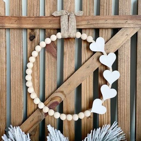 Wood Hearts Diy Ideas, Wooden Hearts Crafts Ideas Diy, Beaded Heart Wreath Ideas, Home Decor Ideas Wood, Natural Wood Bead Wreath, Beaded Heart Wreath, Wooden Hearts Diy, Dollar Tree Wood Heart Diy, Wood Bead Valentine Wreath