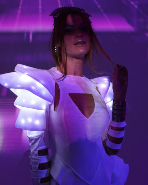 Futuristic Costume, Led Costume, Alien Costume, Cyberpunk Fashion, Space Girl, Stage Costume, Futuristic Fashion, Tech Fashion, Diy Costumes