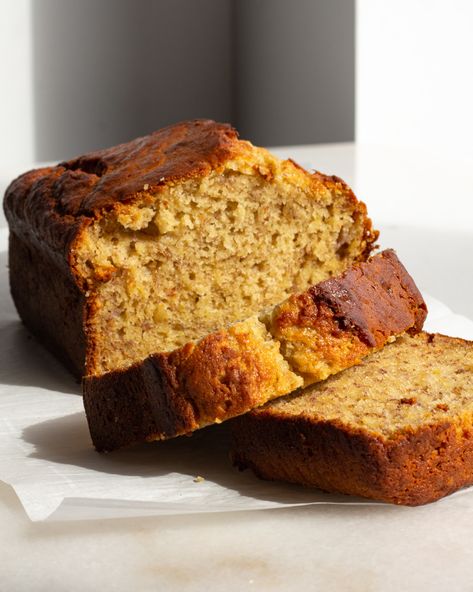 This is just a really great, really easy brown butter banana bread. For someone who is into baking, I’ve always believed that the simplest baking recipes tend to be the best, you don’t need to fuss too much with them,... Read More The post Brown Butter Banana Bread appeared first on Justine Doiron. Extra Bananas, Brown Butter Banana Bread, Coffee Muffins, Banana Coffee Cakes, Butter Banana Bread, Banana Coffee, Banana Cookies, Make Banana Bread, Filipino Desserts