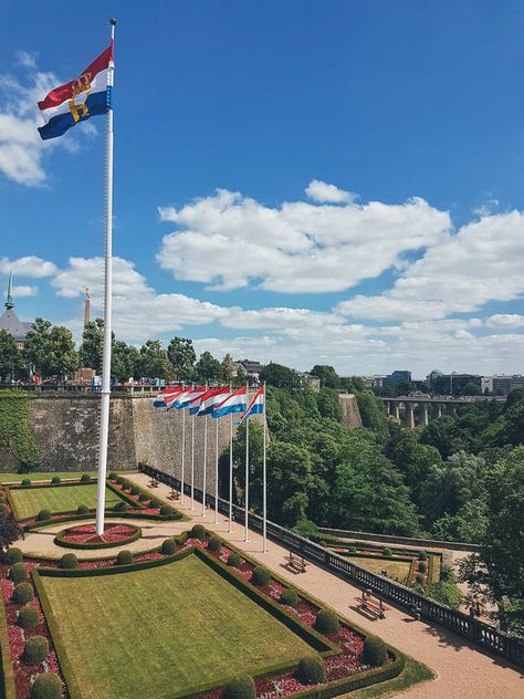 Photography Culture, Hiking Landscape, Best Beaches In Europe, Landscape City, All The Bright Places, Luxembourg City, Luxembourg Gardens, Hiking Photography, Nature Hiking