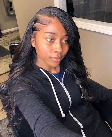 https://www.instagram.com/p/BuHdV_6Bc_L/?utm_source=ig_share_sheet&igshid=eueh35brcbqm Black Hairstyles With Weave, Straight Weave Hairstyles, Sew In Hairstyles, Edges Hair, Quick Weave Hairstyles, Quick Weave, Hair Laid, Body Wave Hair, Baddie Hairstyles